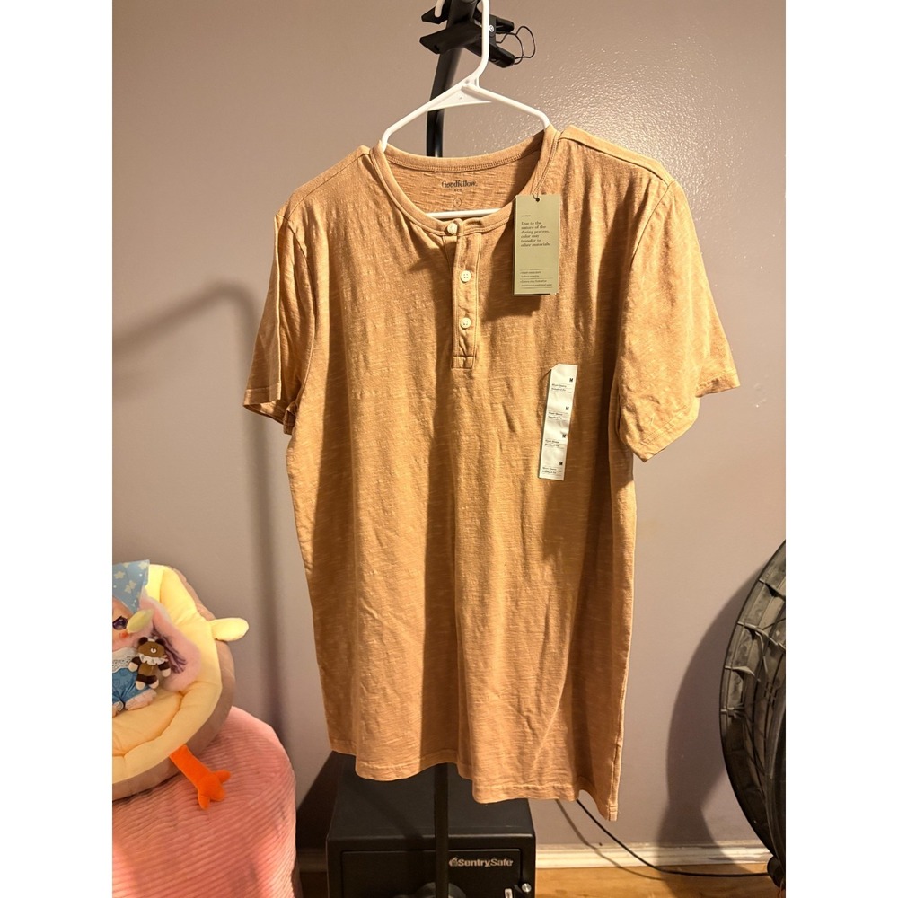 Goodfellow Tan Short Sleeve Button V Neck T Shirt Mens Sz M